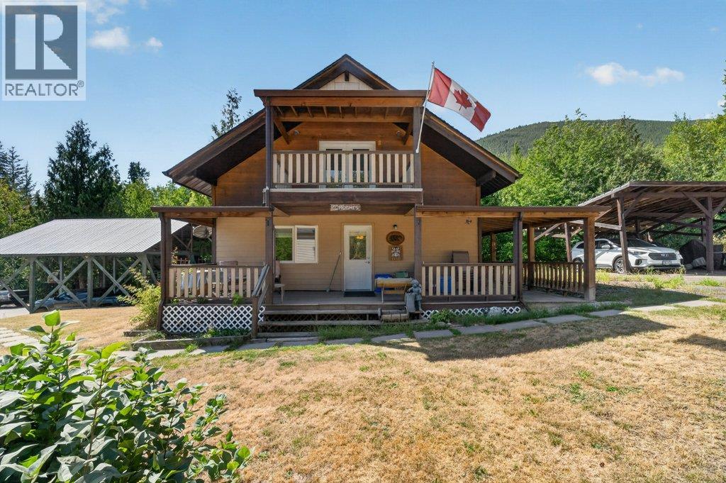  411 Christison Road Southwest, Salmon Arm