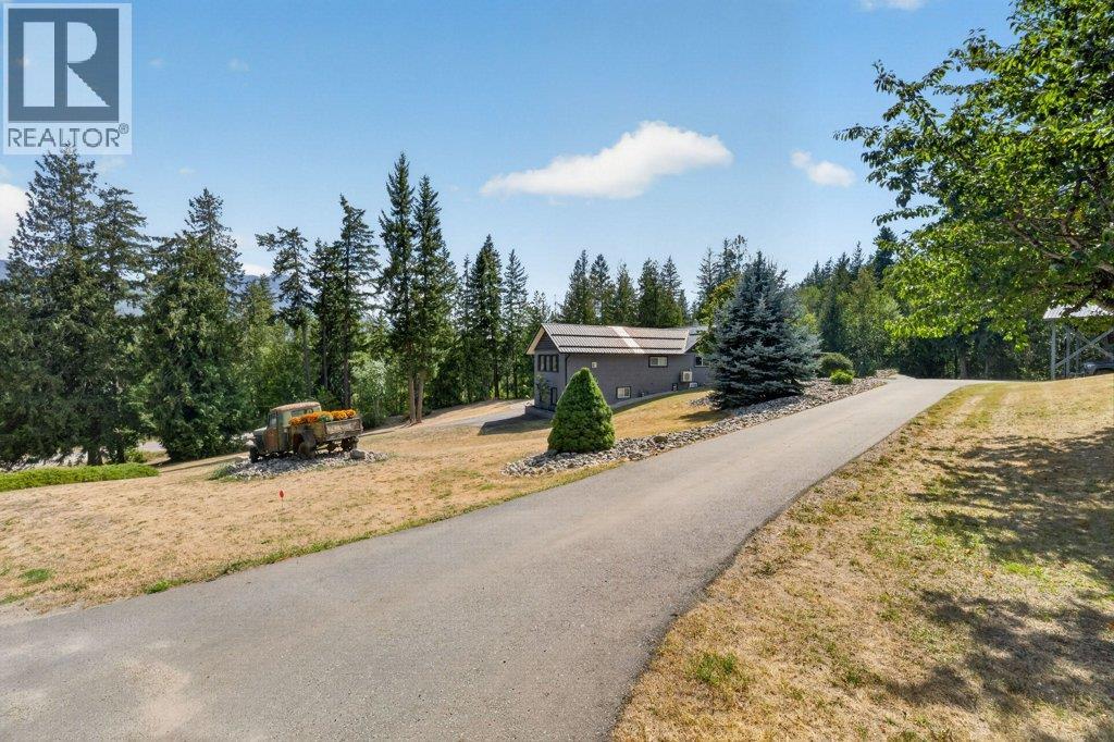 411 Christison Road SW - 71