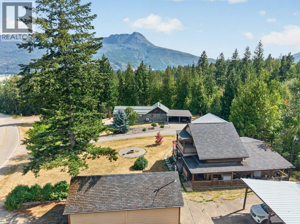  411 Christison Road Southwest, Salmon Arm