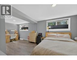 Full ensuite bathroom - 411 Christison Road Sw, Salmon Arm, BC V1E3B4 Photo 25
