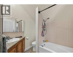 411 Christison Road Sw, Salmon Arm, BC V1E3B4 Photo 44