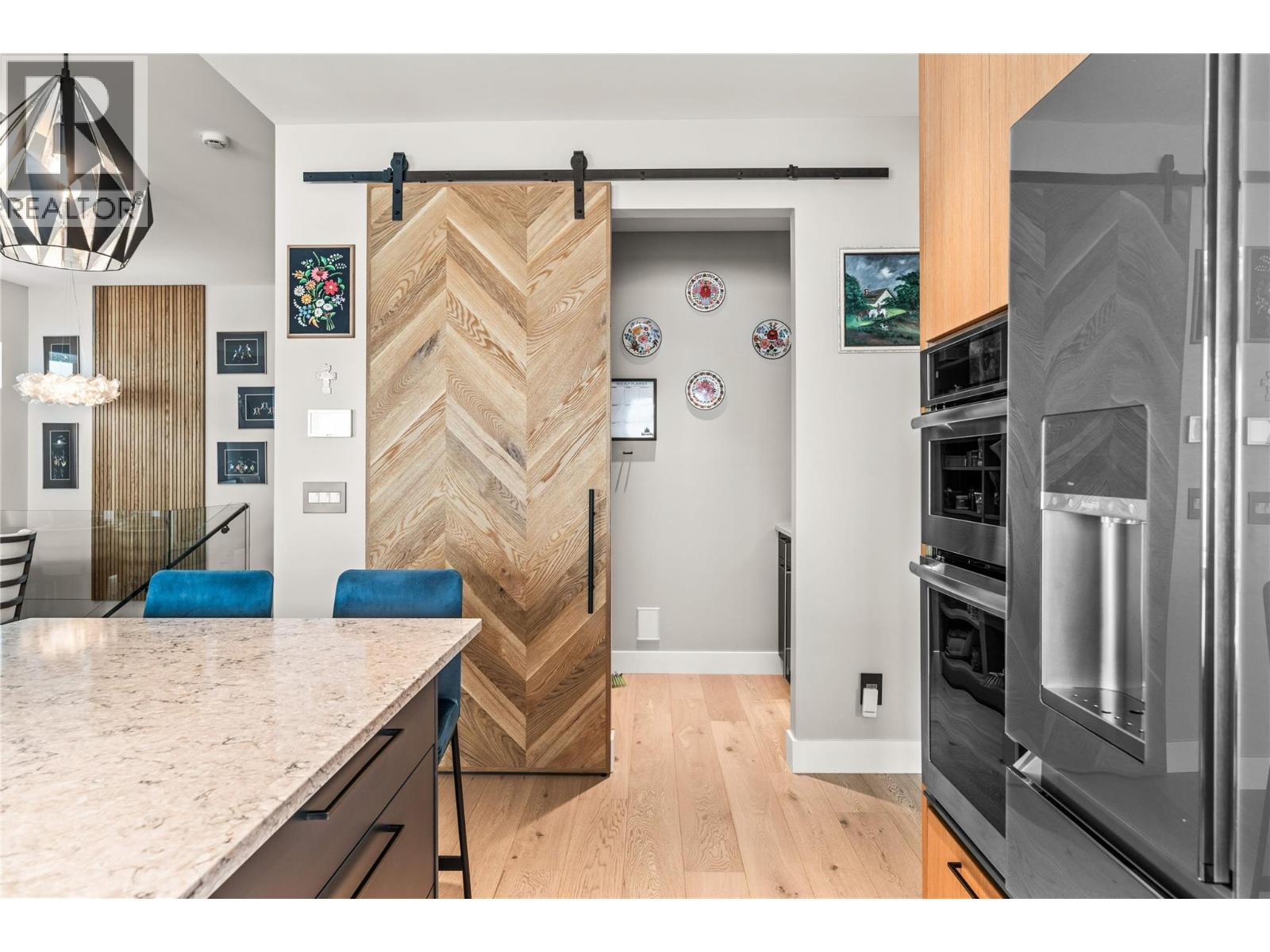 9814 Beacon Hill Crescent, Lake Country