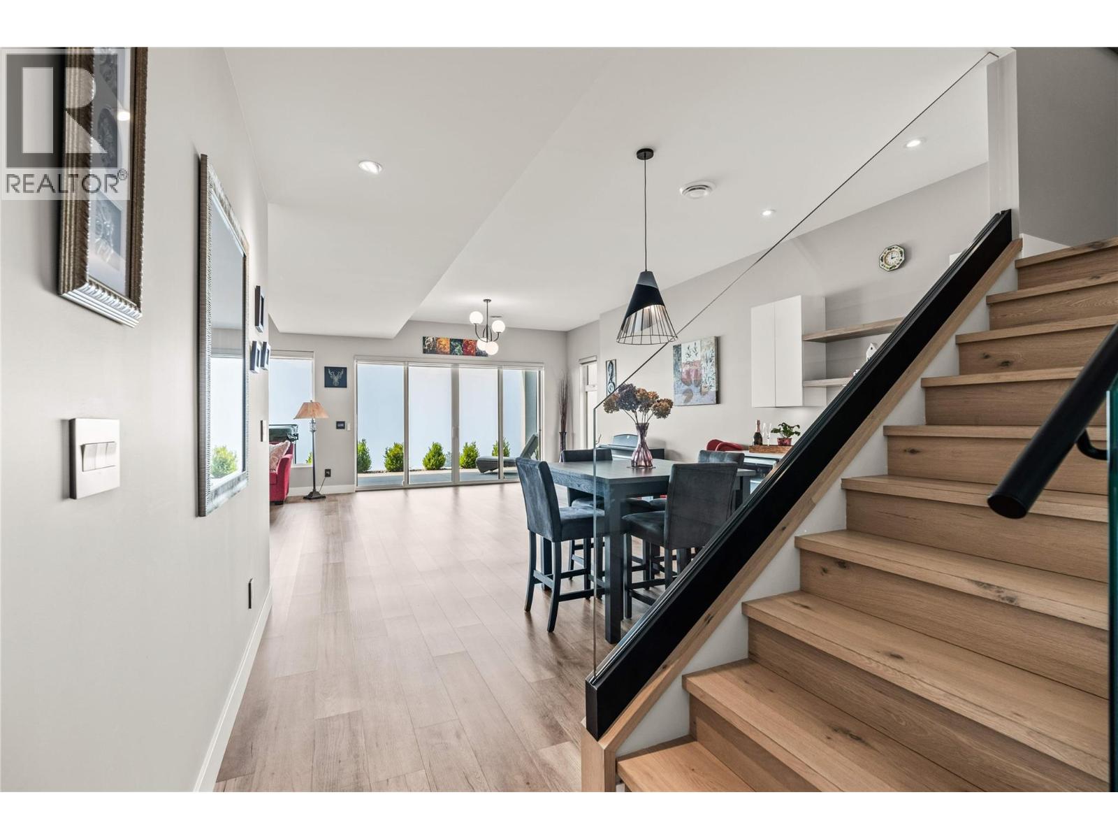 9814 Beacon Hill Crescent, Lake Country