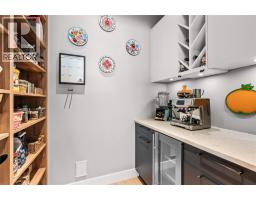 9814 Beacon Hill Crescent, Lake Country, BC V4V0A9 Photo 36