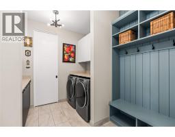 9814 Beacon Hill Crescent, Lake Country, BC V4V0A9 Photo 50