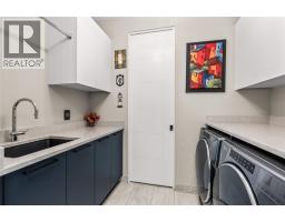 9814 Beacon Hill Crescent, Lake Country, BC V4V0A9 Photo 51