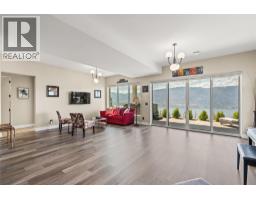 9814 Beacon Hill Crescent, Lake Country, BC V4V0A9 Photo 57
