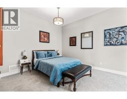 9814 Beacon Hill Crescent, Lake Country, BC V4V0A9 Photo 65