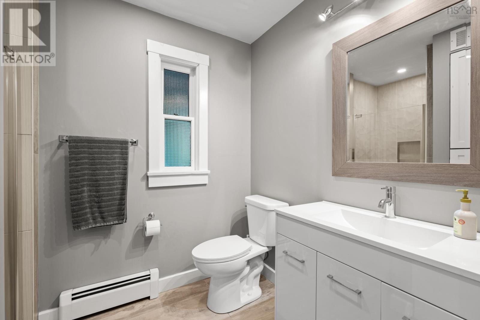 Property 41 of 50 of 10680 Peggys Cove Road