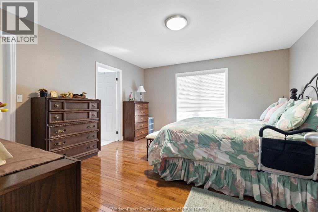 522 BREEZEWOOD STREET - Image 16