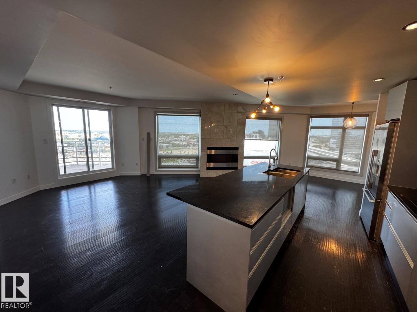 #1803 10388 105 ST NW - 2