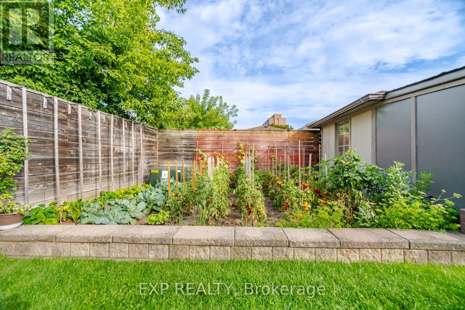 106 HANSON ROAD - Image 47