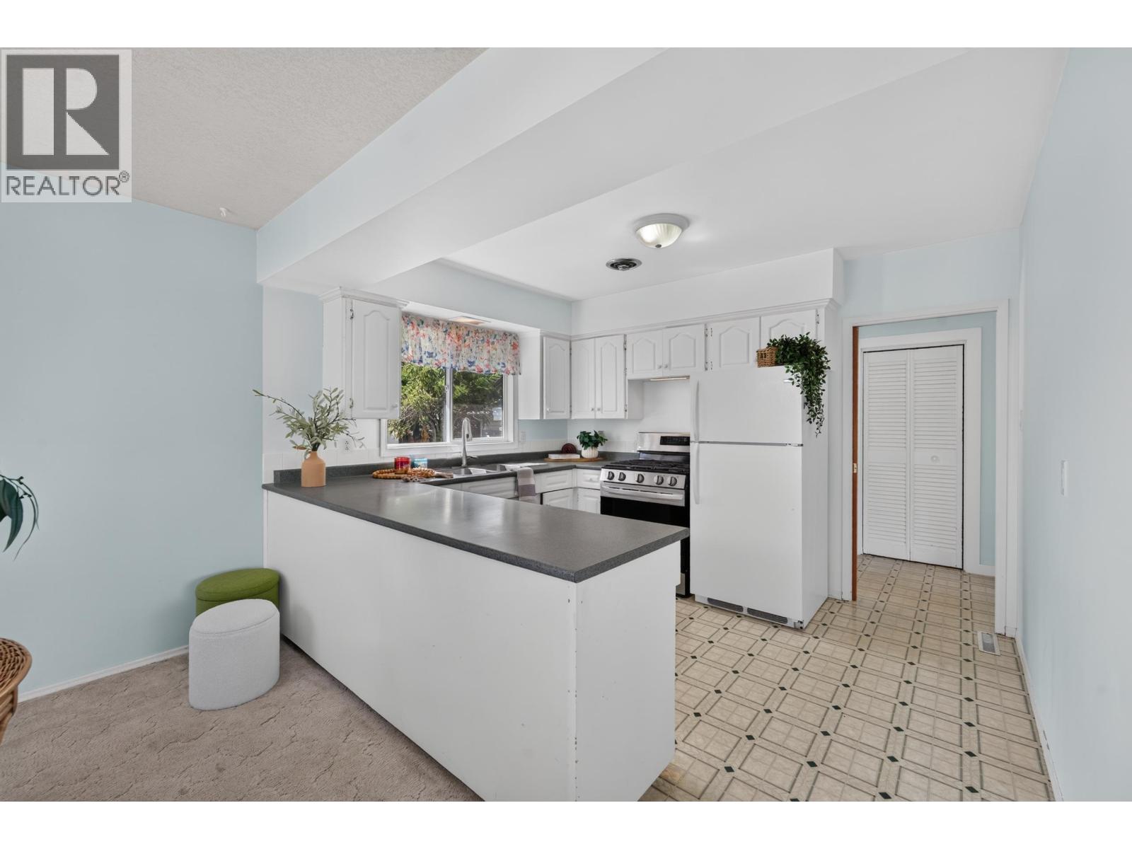9611 108 AVENUE - 12