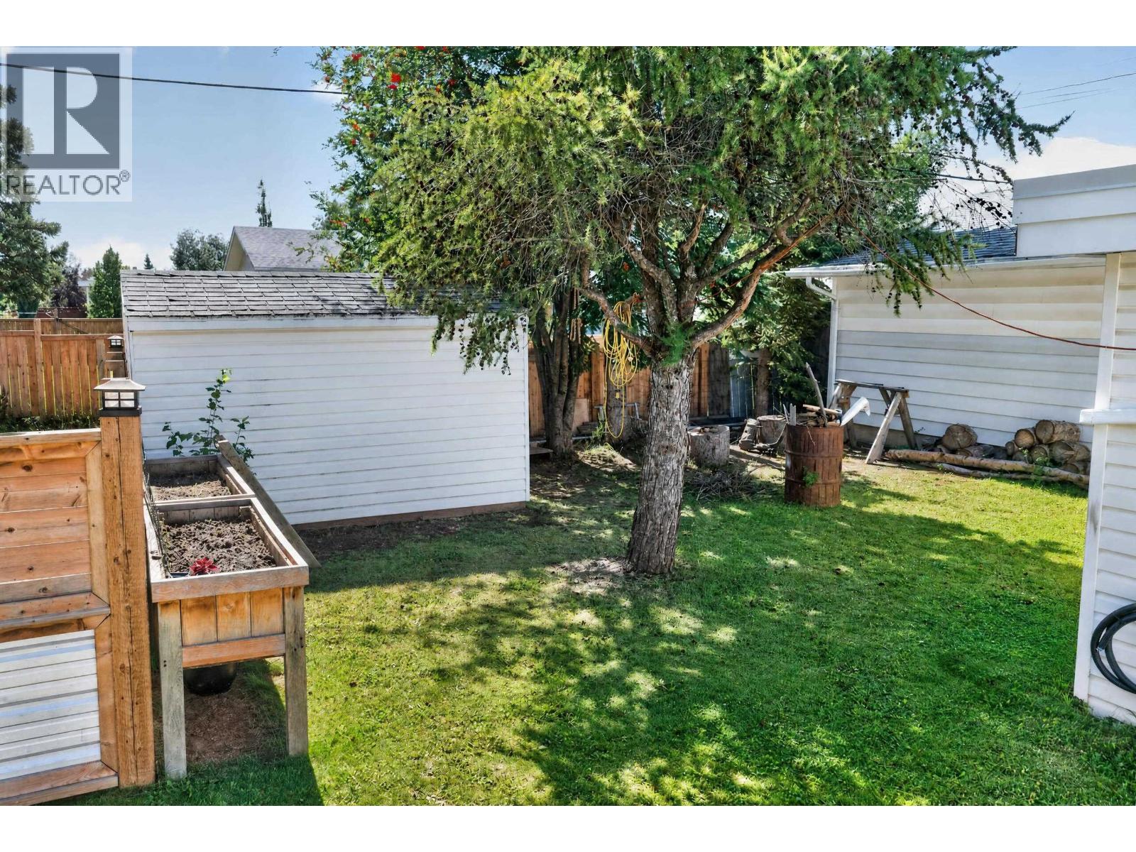 9611 108 AVENUE - 35