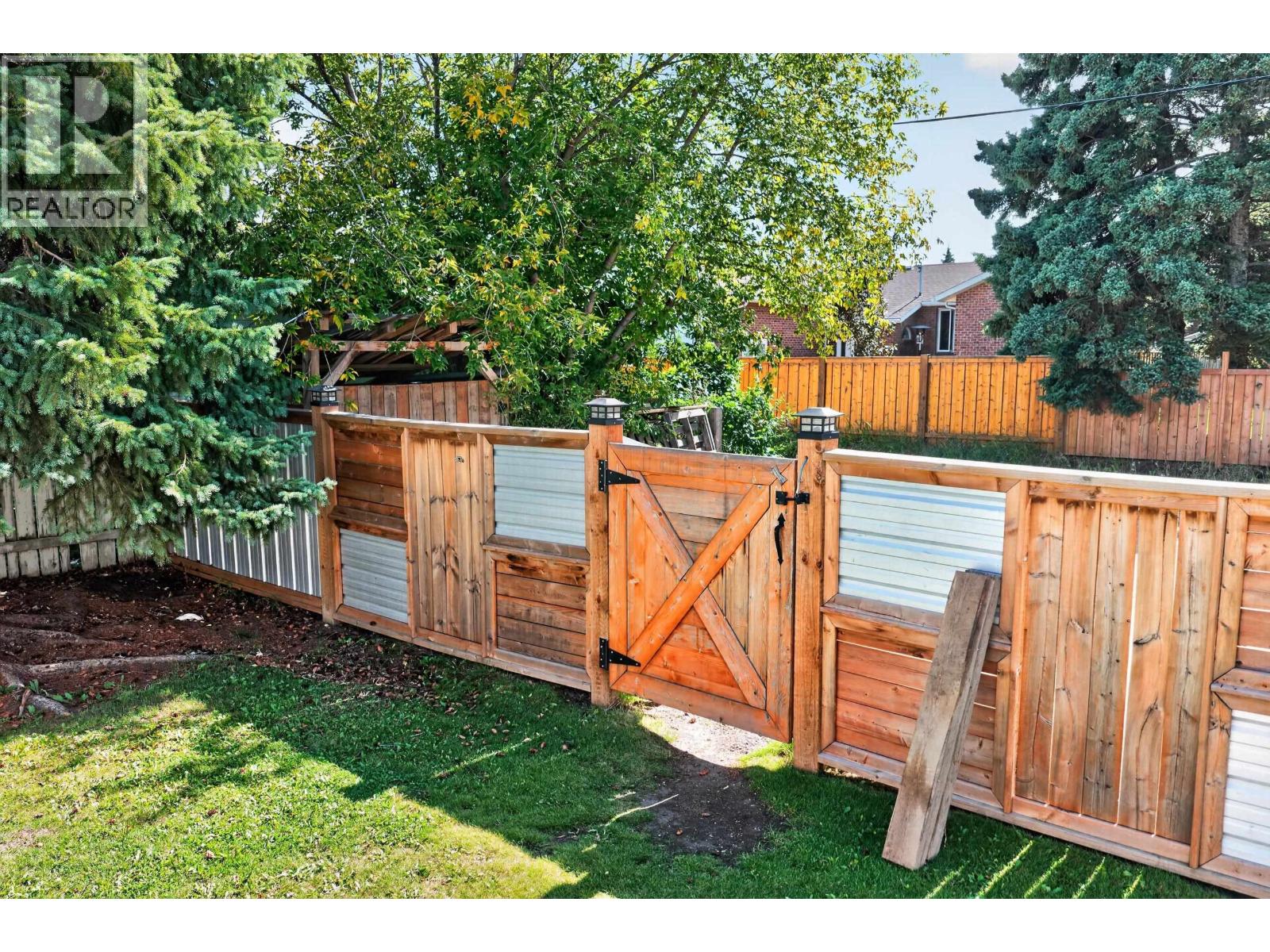 9611 108 AVENUE - 34