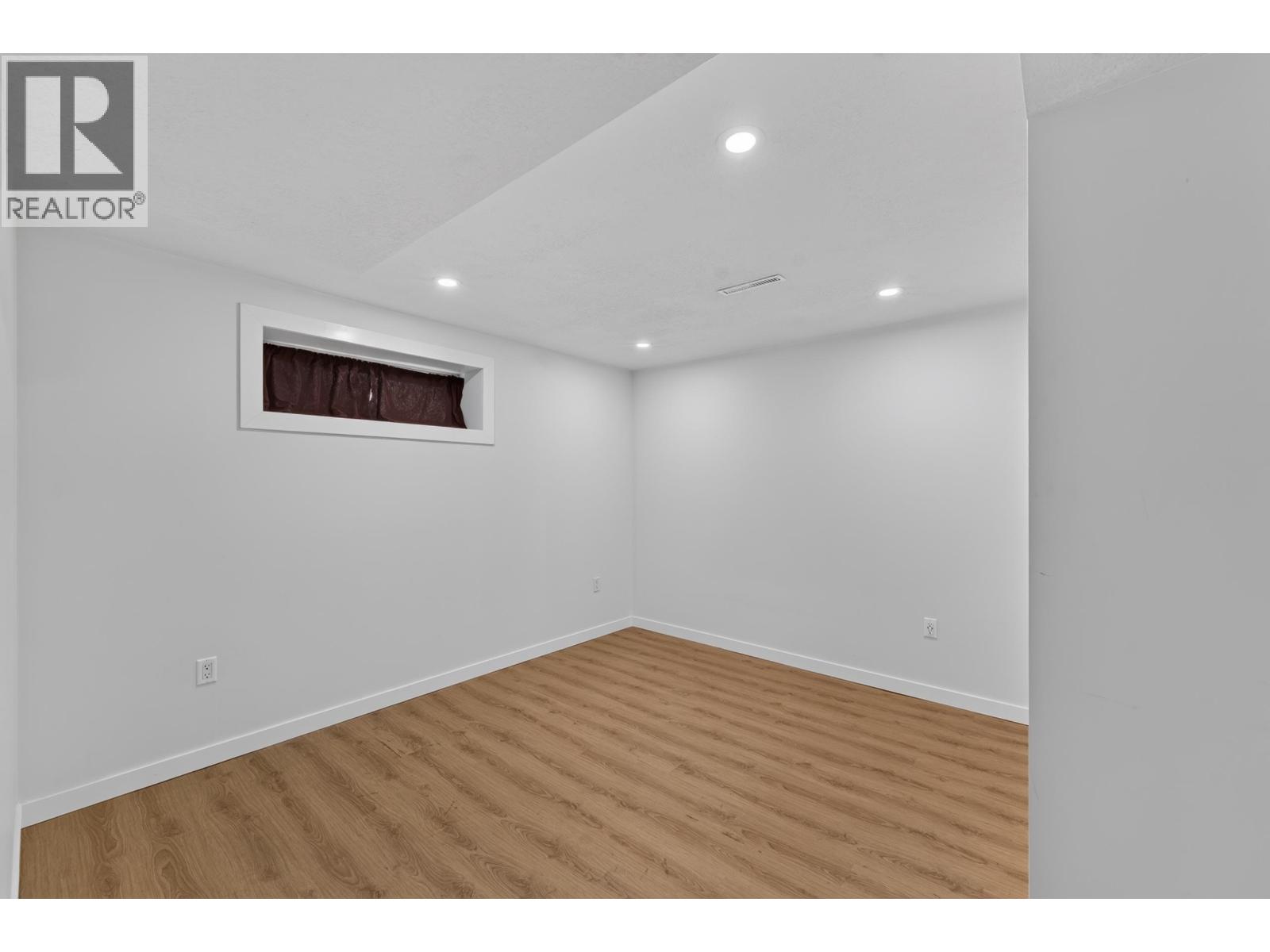 9611 108 AVENUE - 28