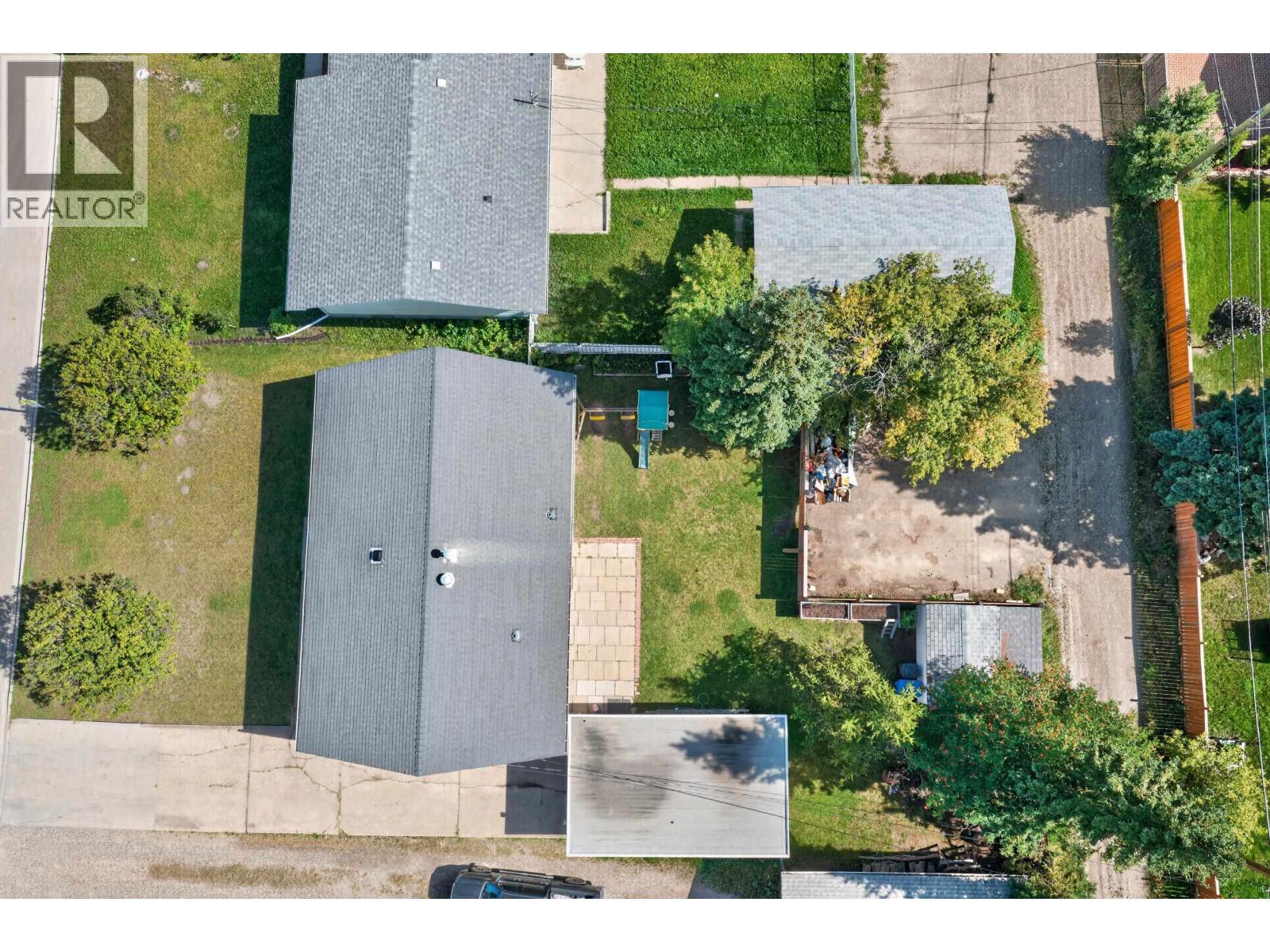 9611 108 AVENUE - 33