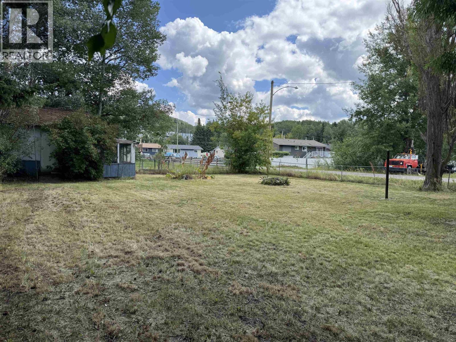 204 E 3RD AVENUE, Fort St. James