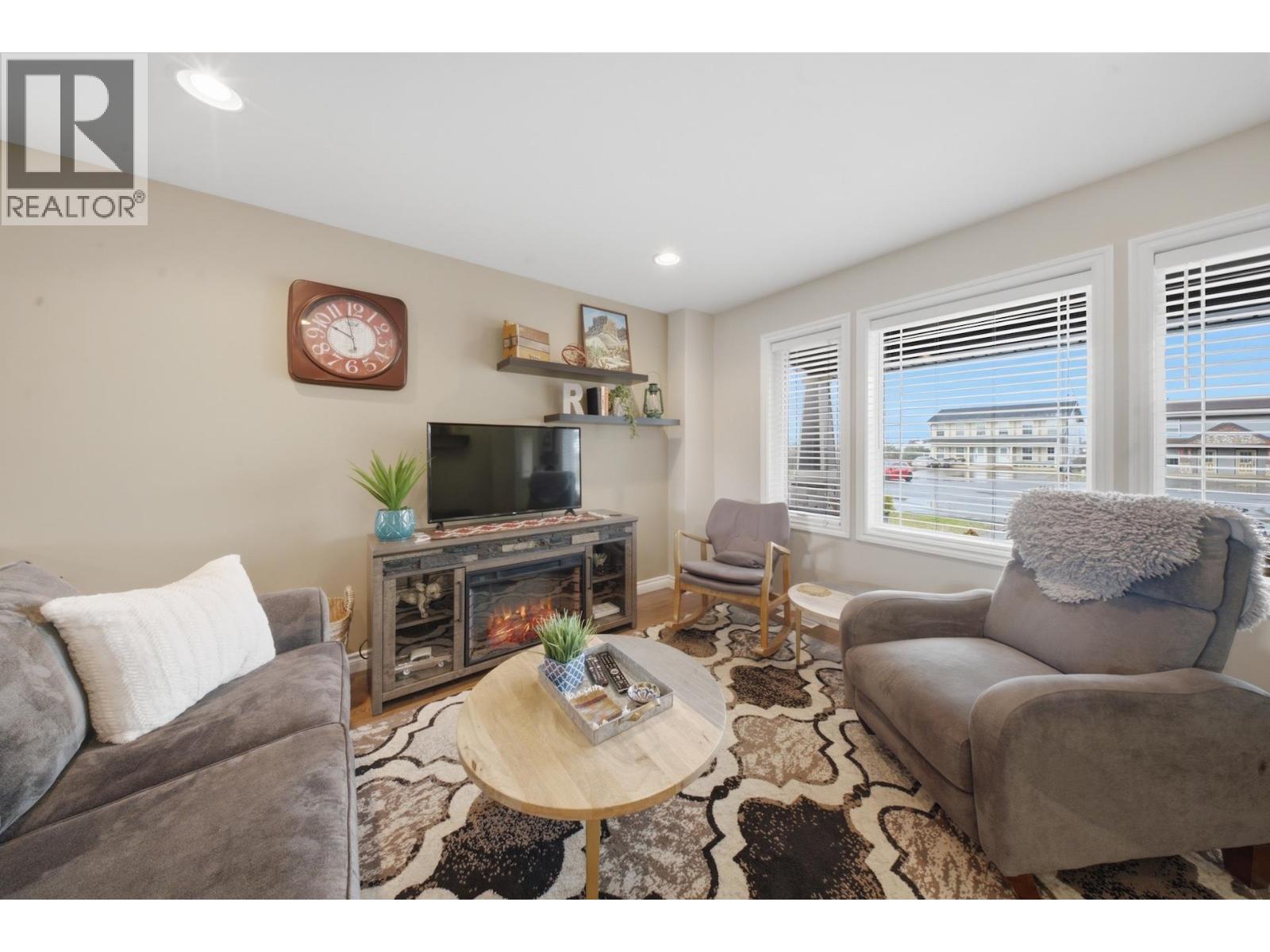 8307 87 STREET - 7