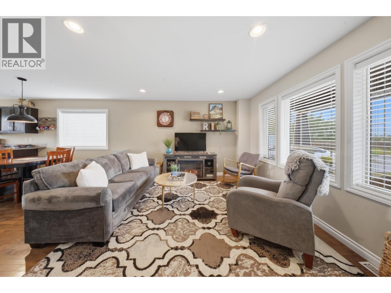 8307 87 STREET - Image 6