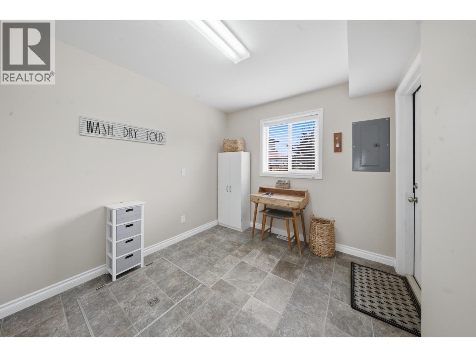8307 87 STREET - 14