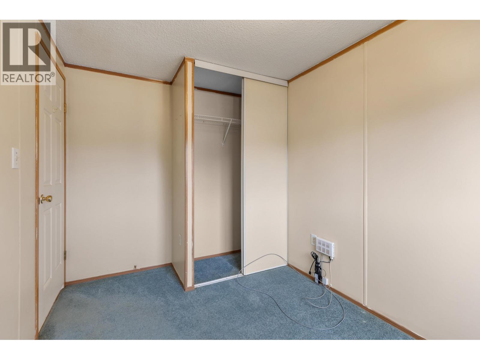 3001 THEE COURT - 12