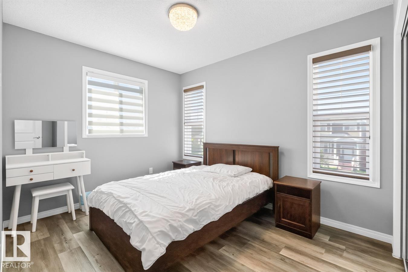 424 SIMMONDS WY - 24