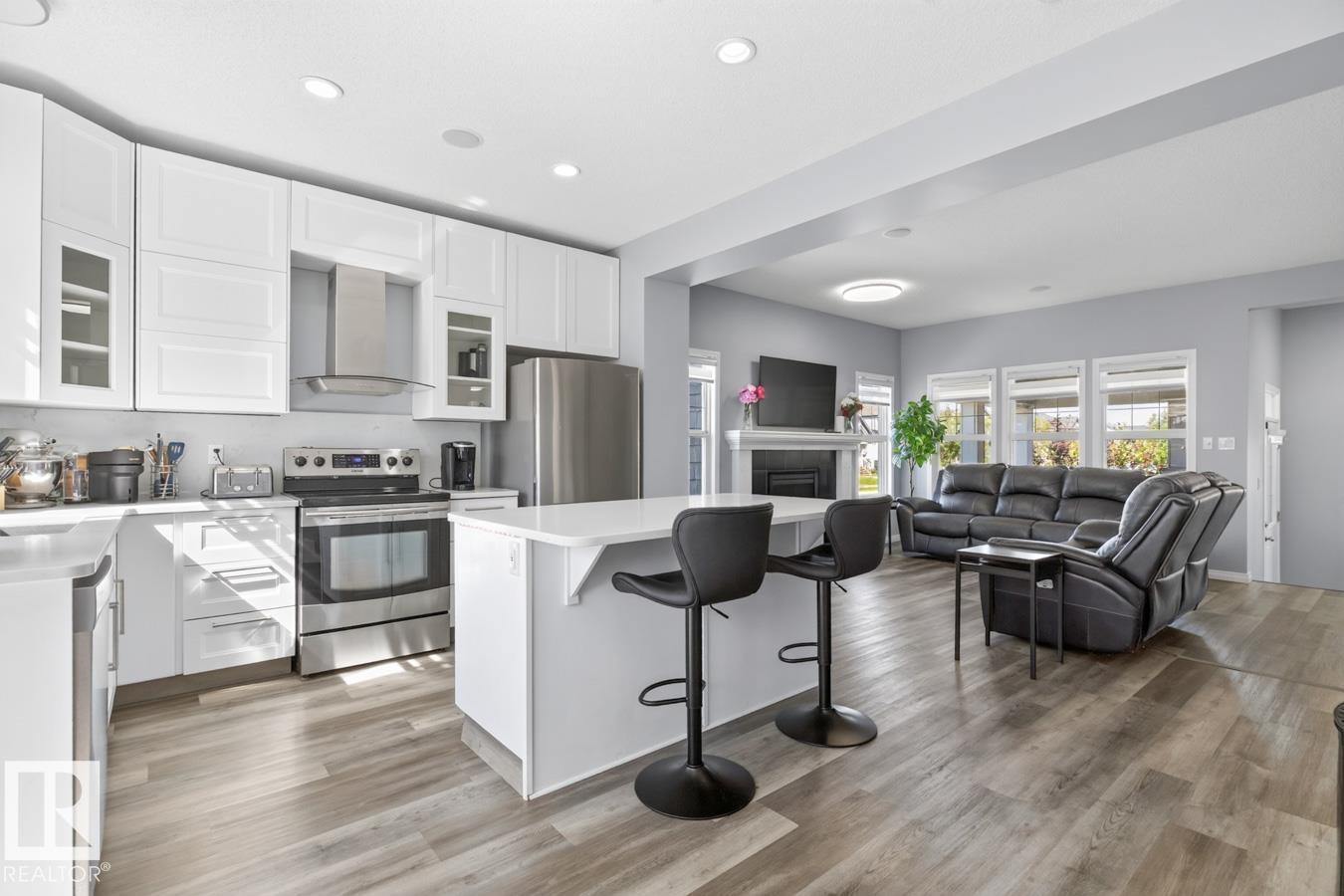 424 SIMMONDS WY - 13
