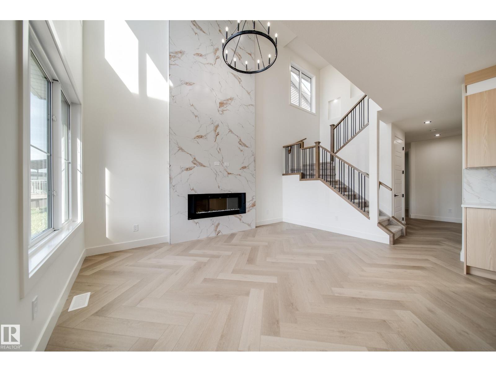 5 PIERWYCK LO - 18