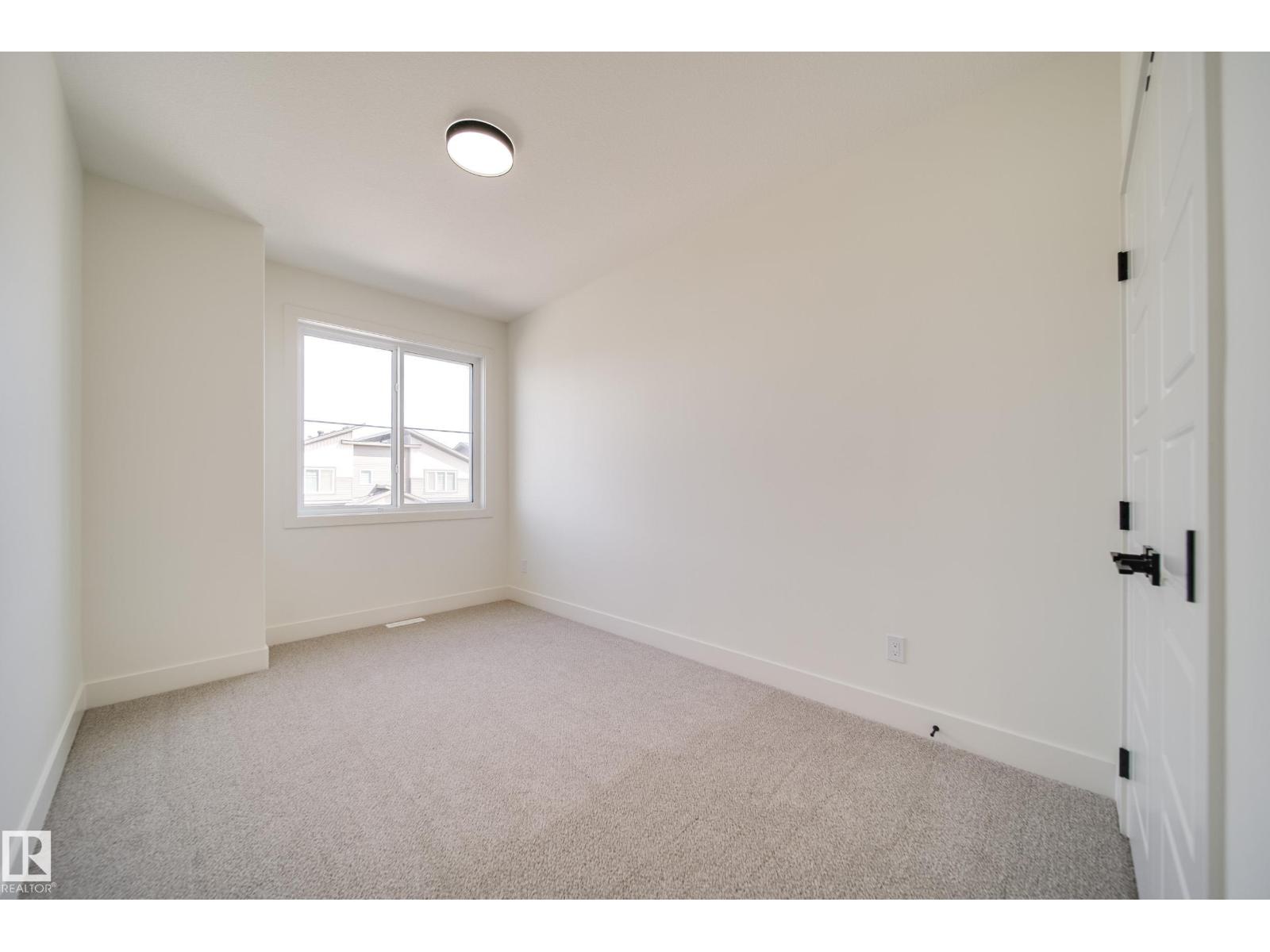 5 PIERWYCK LO - Image 33