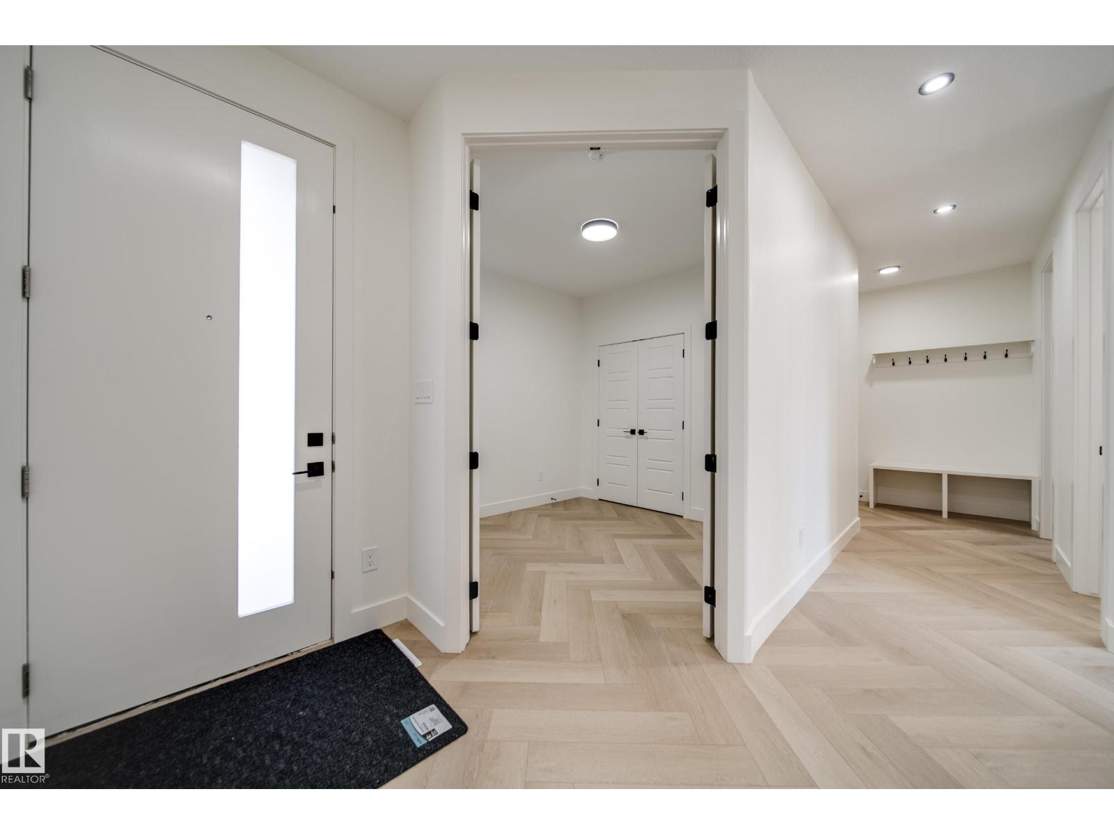 5 PIERWYCK LO - 4