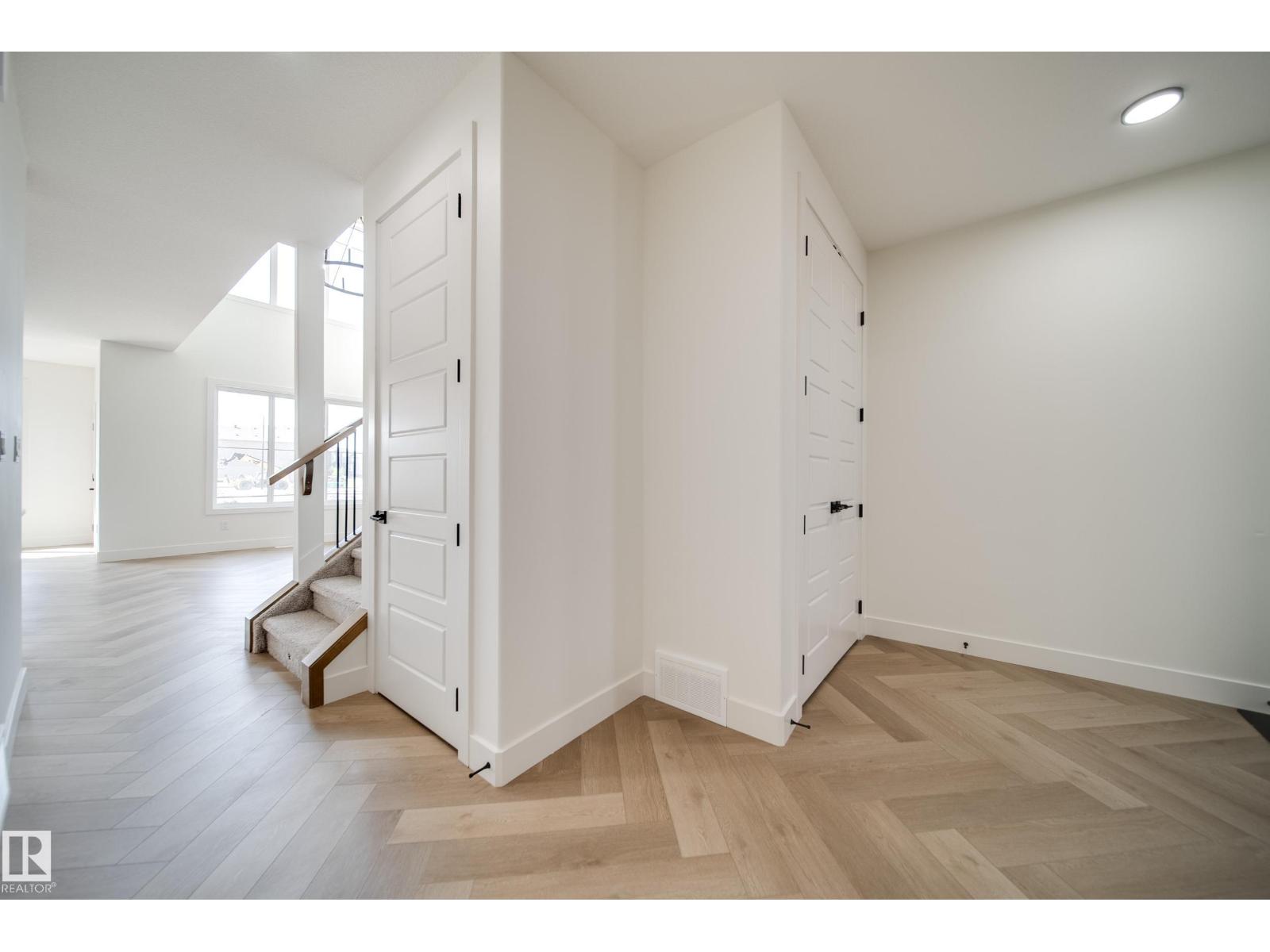 5 PIERWYCK LO - 7