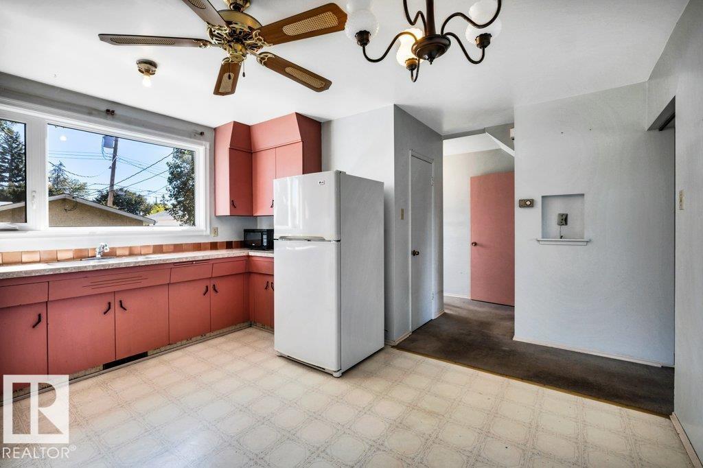 5127 110 ST NW - Image 10