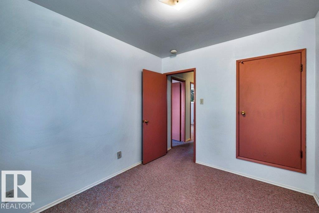 5127 110 ST NW - 21