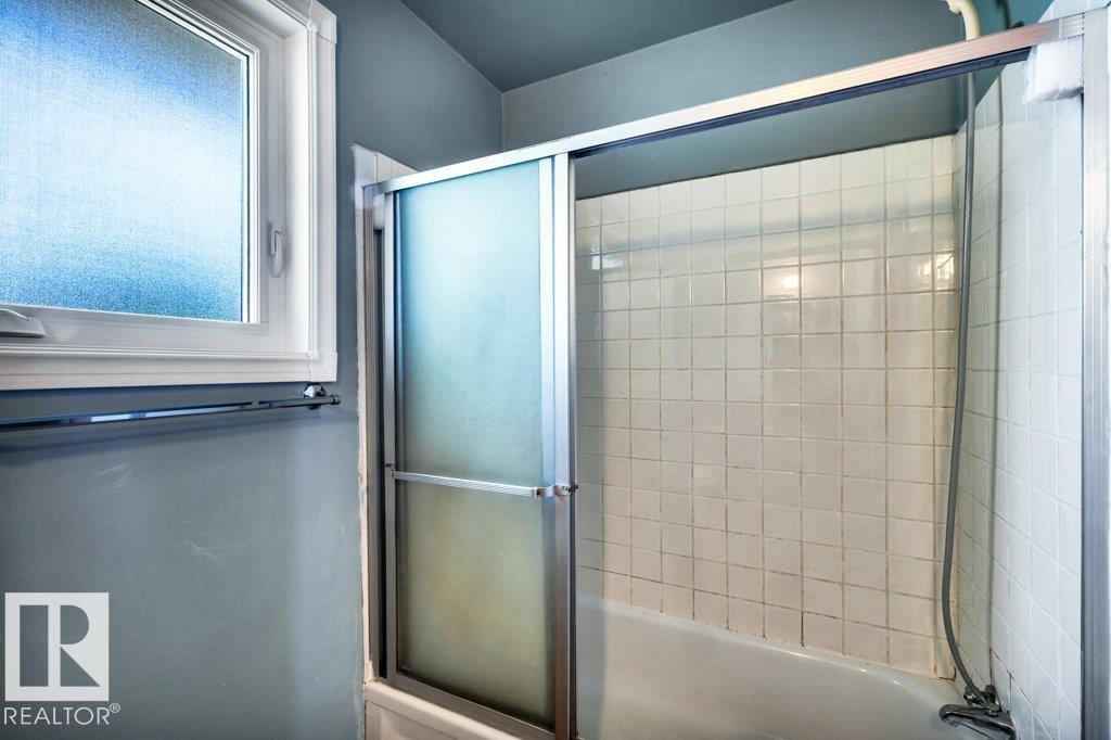5127 110 ST NW - Image 24