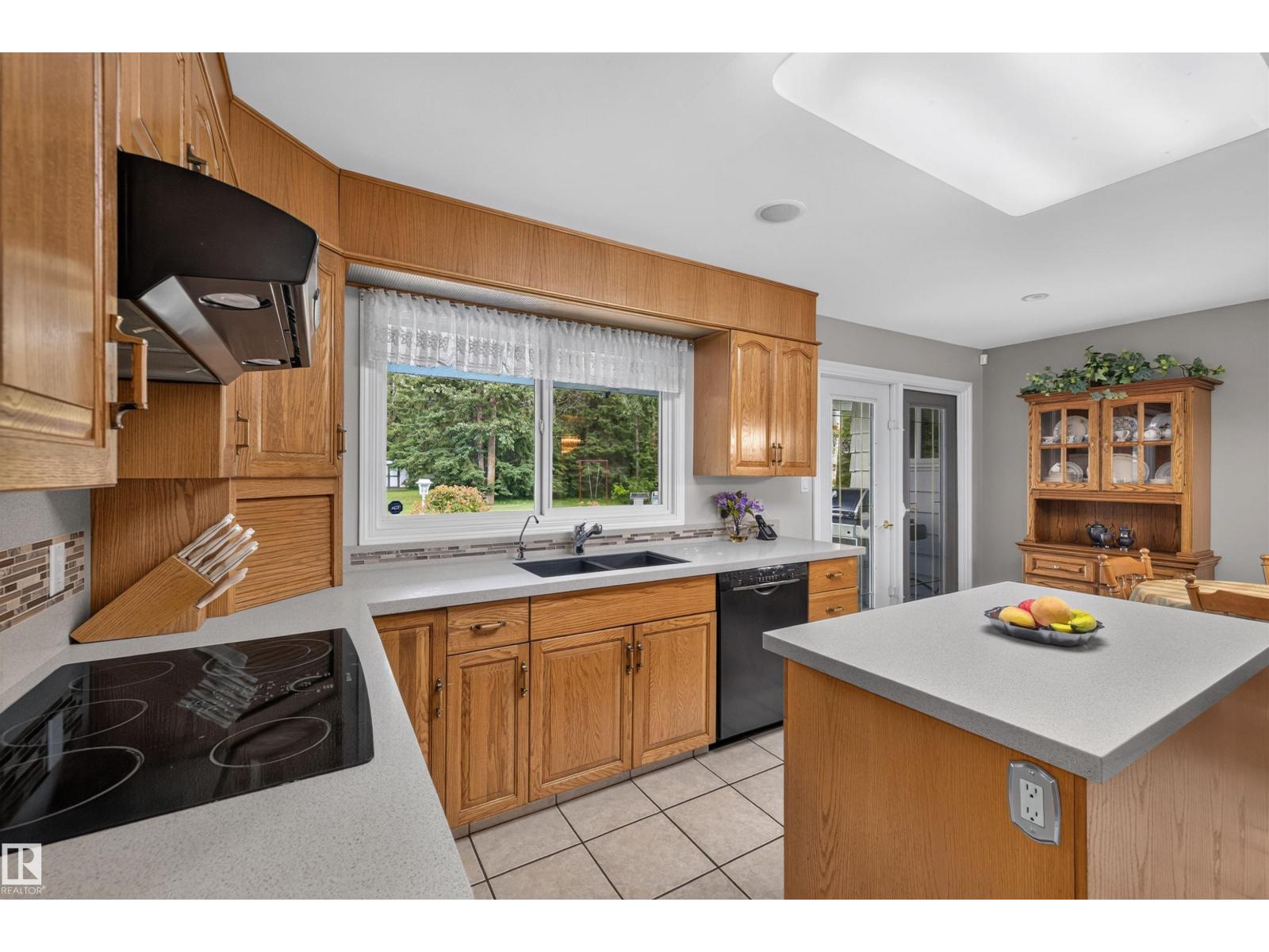#482 23109 TWP ROAD 514 - 10