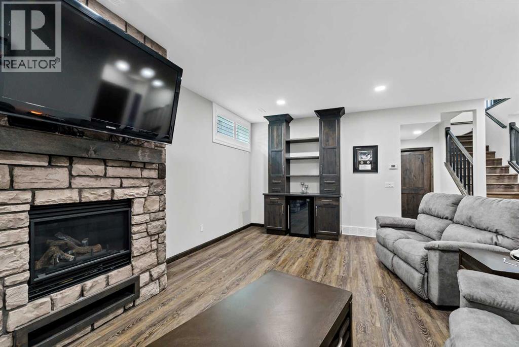 215 Hamptons Crescent SE - Image 27