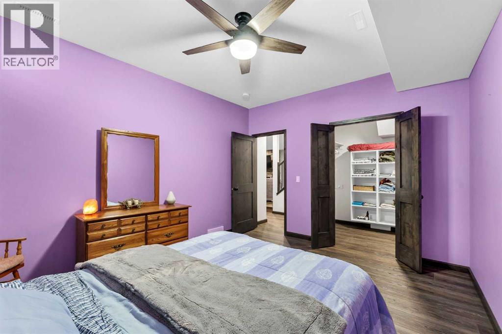 215 Hamptons Crescent SE - Image 32