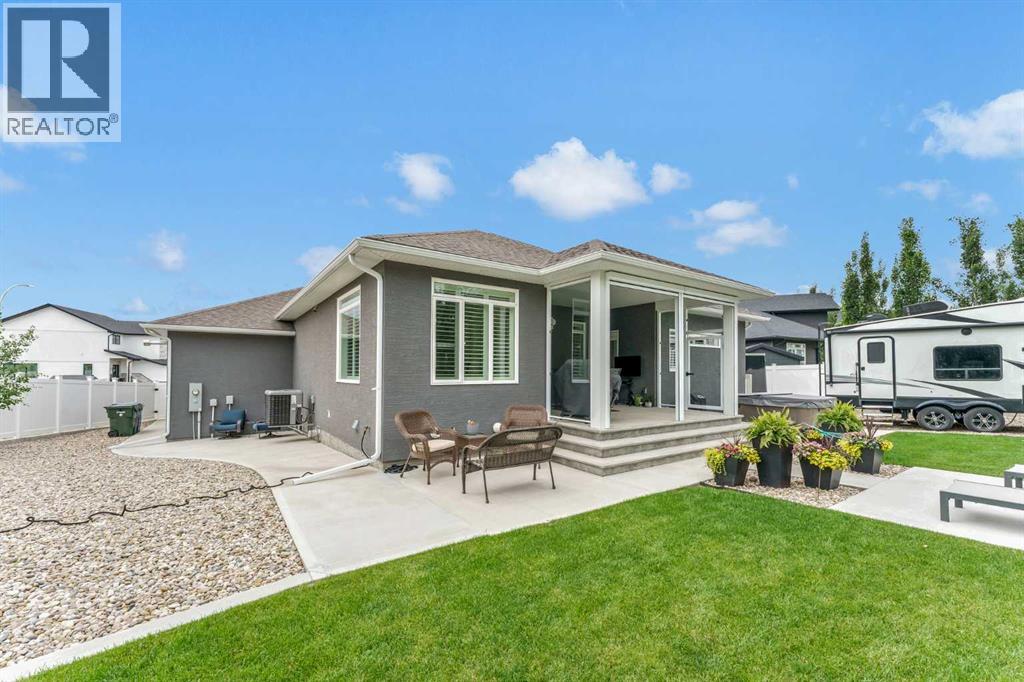 215 Hamptons Crescent SE - Image 46