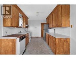 Kitchen/Dining room - 15 Springdale Court, Moncton, NB E1A2W1 Photo 6