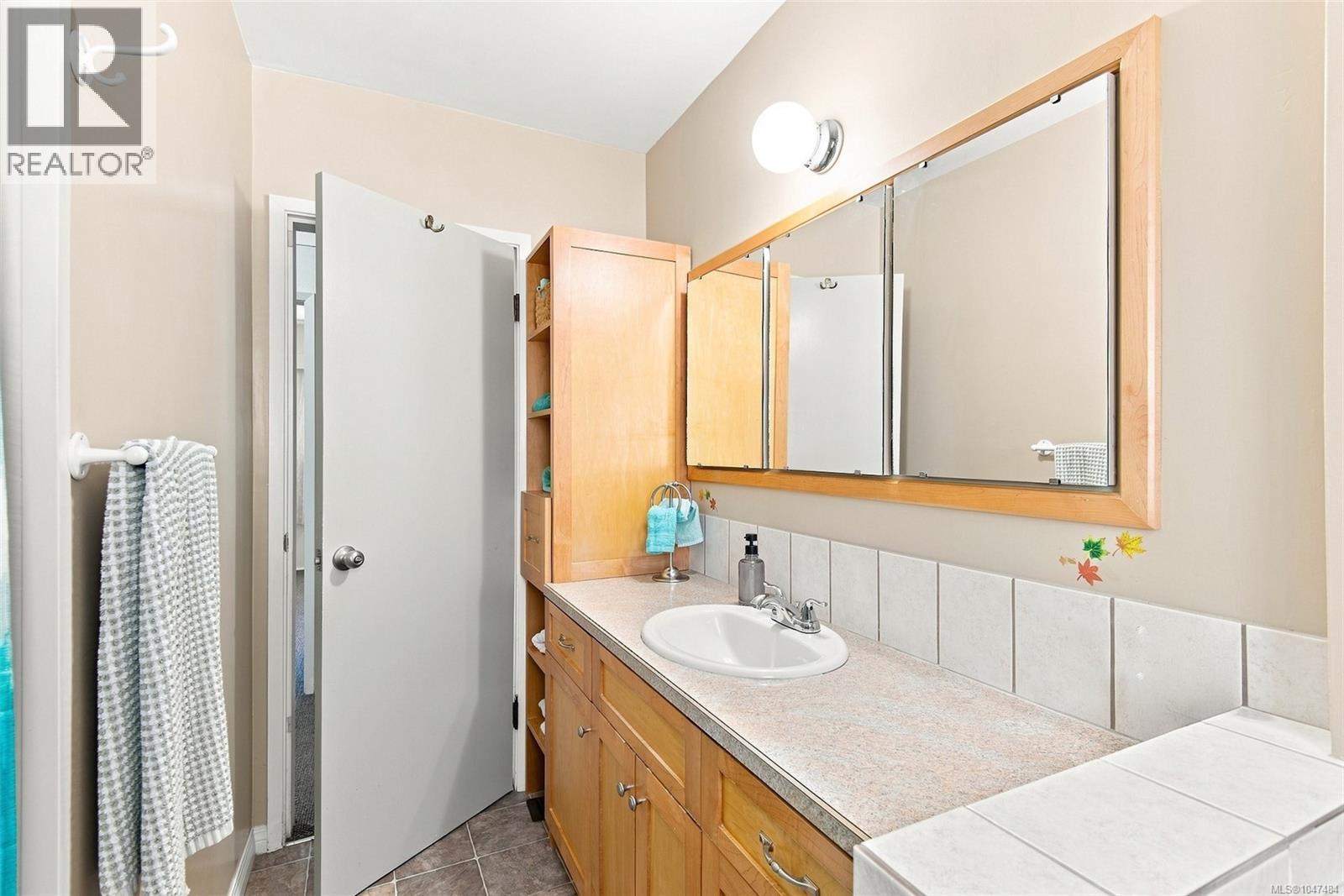 4391 11th Ave - Image 12