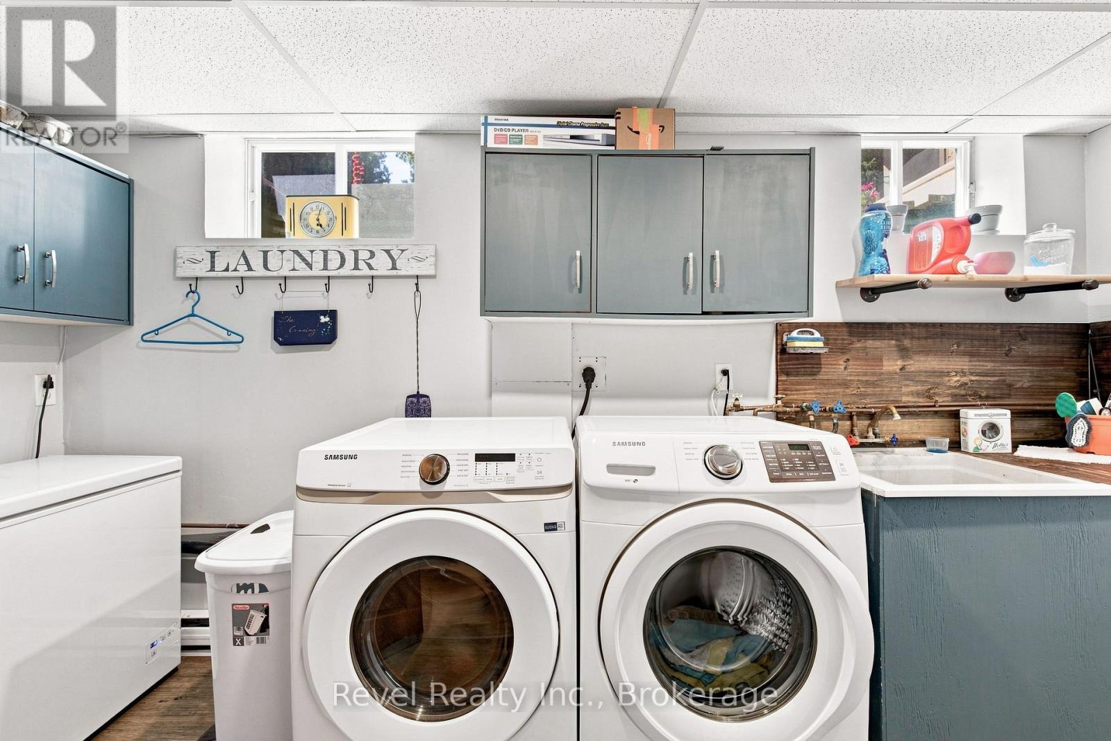 20 THE PINES LANE - Image 32