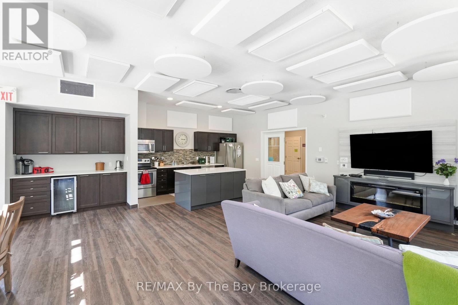 135 CONSERVATION WAY - Image 40