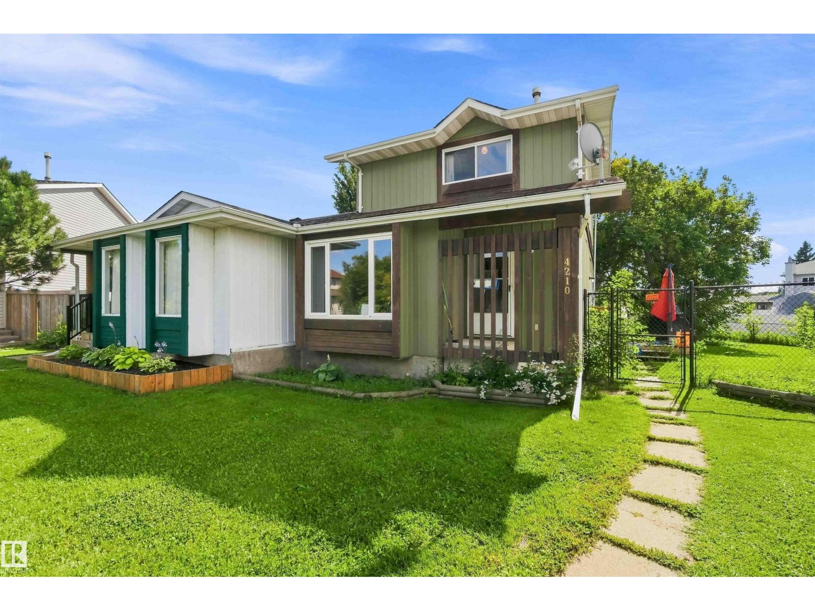 4210 49 ST - 1
