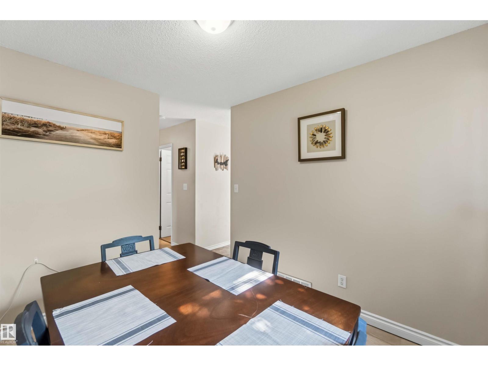 4210 49 ST - 15