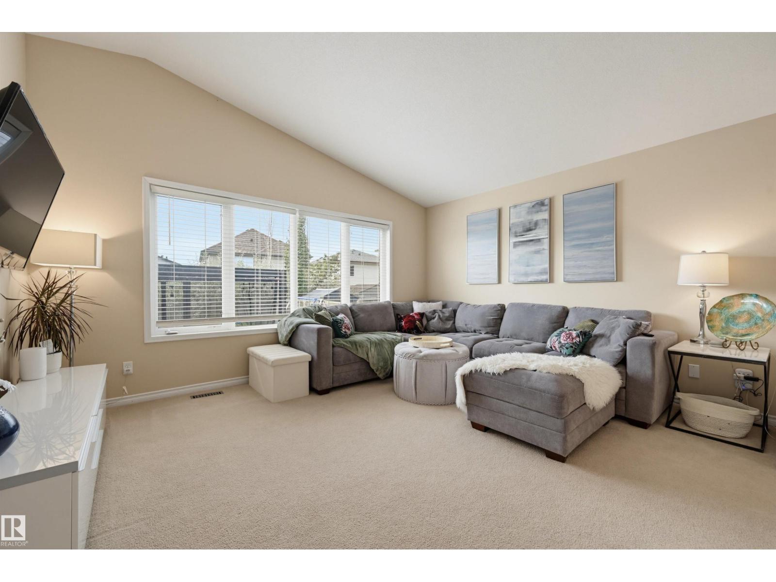 4017 158 AV NW - 2