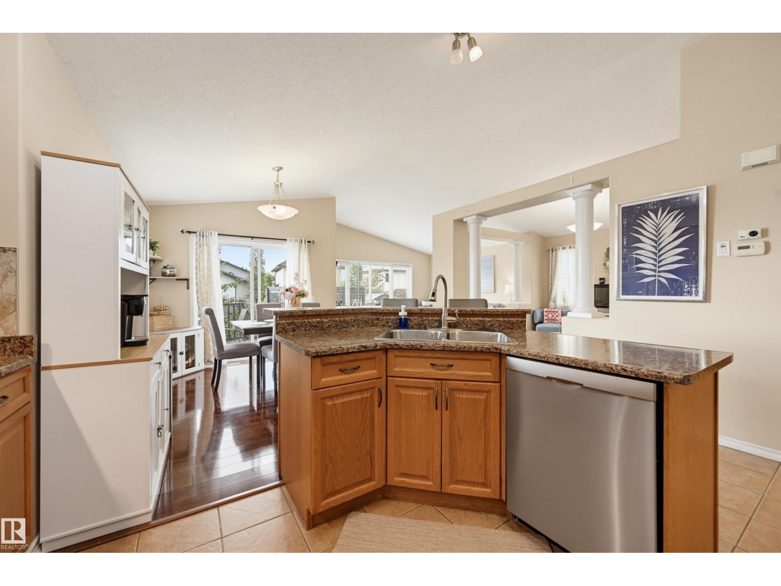 4017 158 AV NW - Image 16