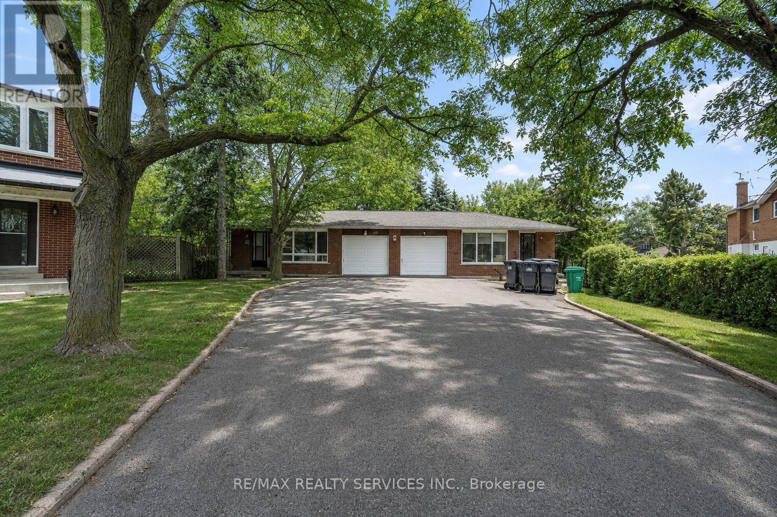 70 MONTJOY CRESCENT - 1