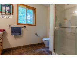 4826 Fletcher Creek Frontage Road, Fletcher Creek, BC V0G1M0 Photo 32