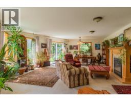 Family room - 4826 Fletcher Creek Frontage Road, Fletcher Creek, BC V0G1M0 Photo 10